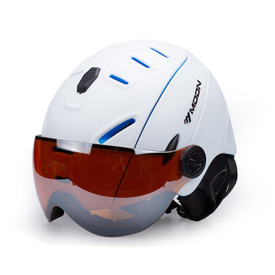 safety helmet with goggles integrated