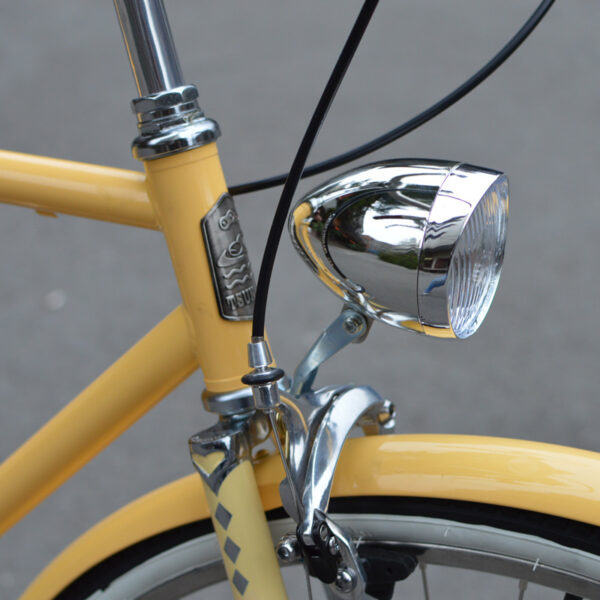 Dead fly road bike headlight