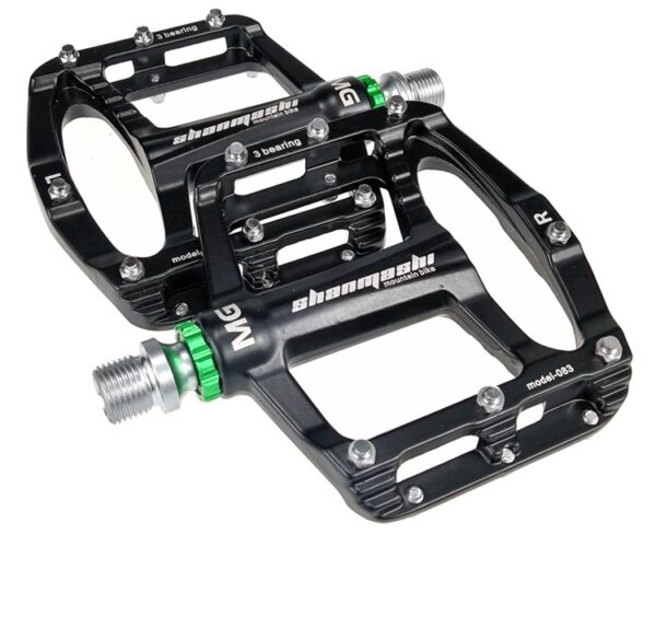 Lightweight Magnesium Alloy 3-Bearing Bicycle Pedal