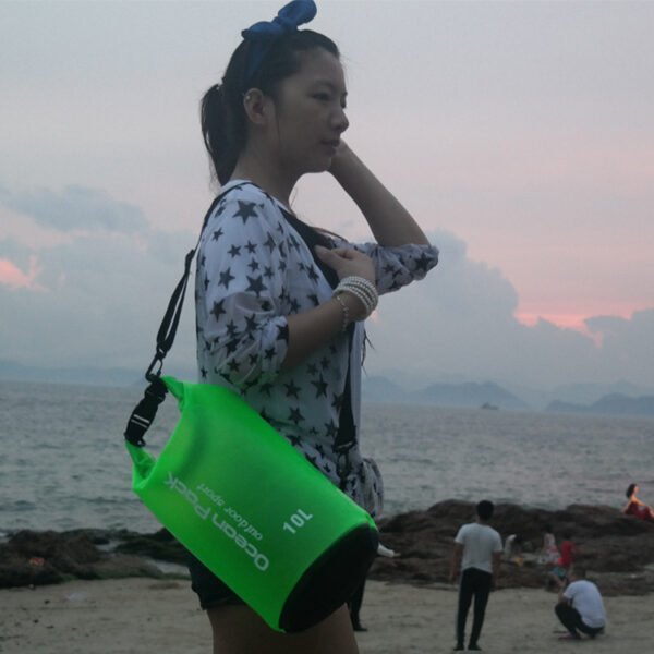 Spot beach bag anti water bucket bag PVC waterproofing bag drifting waterproof bag swimming bag outdoor sports bag