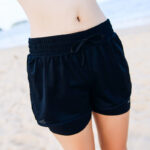 Breathable loose training shorts
